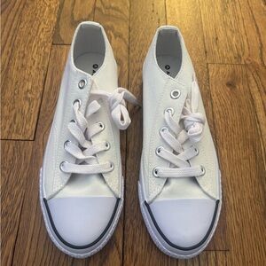 New in Box - Airwalk - Legacee Canvas Sneakers